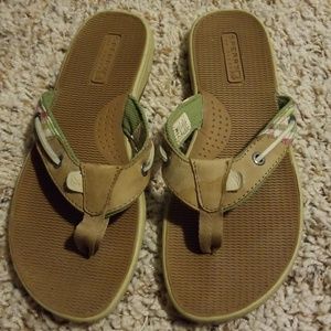 Sperry Top Sider flip flops